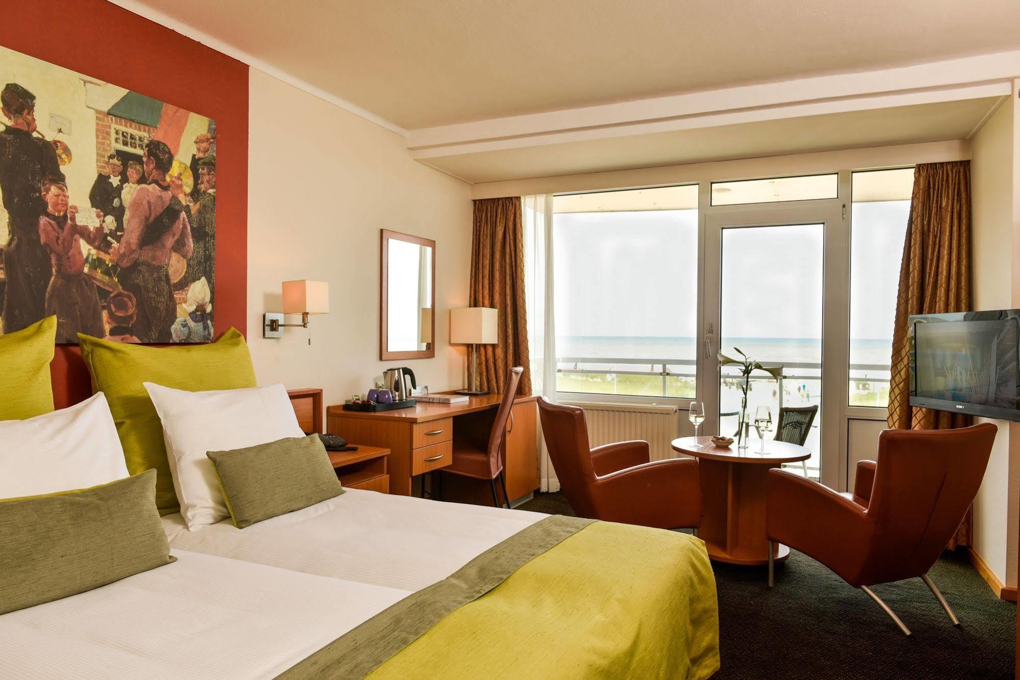 Noordzee Hotel 3*